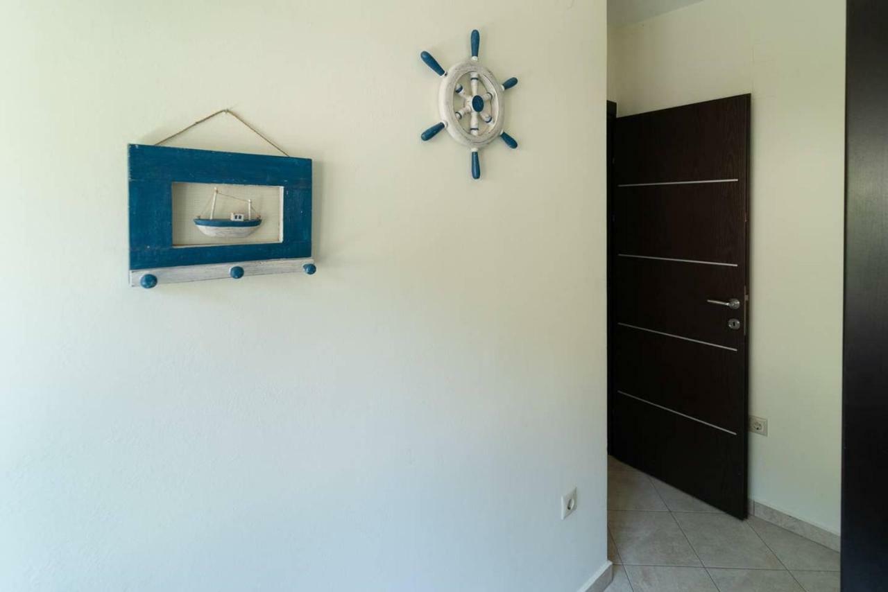Seaview Flat Steps To The Beach Karavostasi  Esterno foto